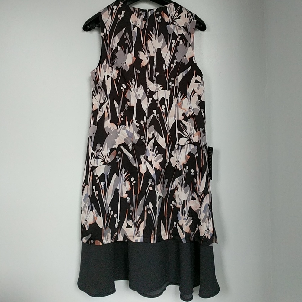 Limited Dress - Picture 3 of 4